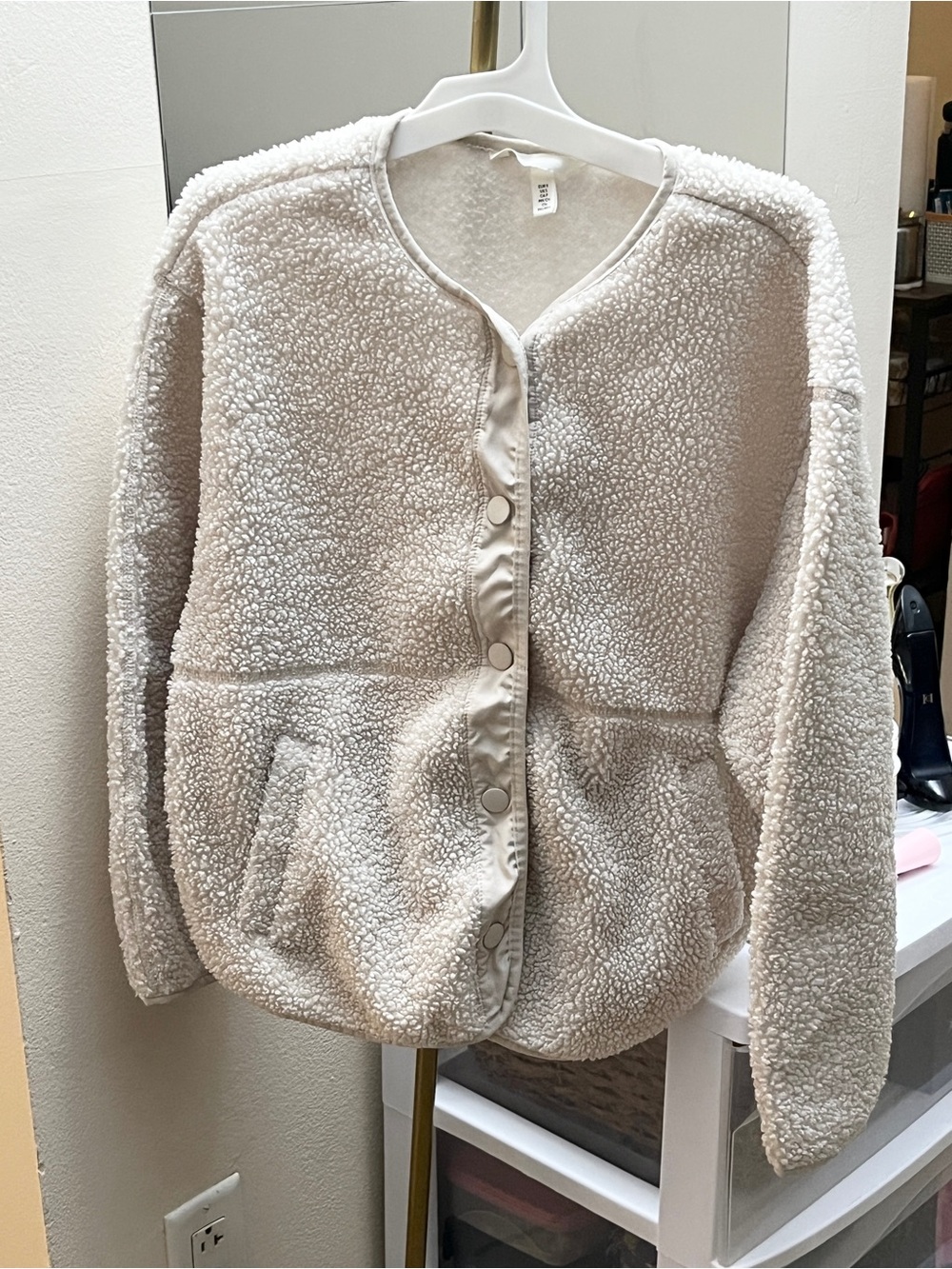 H&M Cozy Women's Cream Sherpa Jacket
